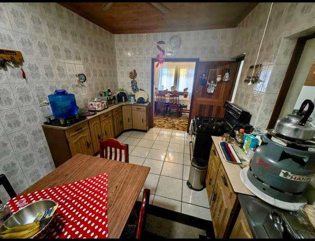 3 BEDROOM HOUSE FOR SALE IN VANDERBIJLPARK CE 2